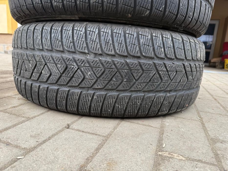 Anvelope 235 65 17 pirelli iarna