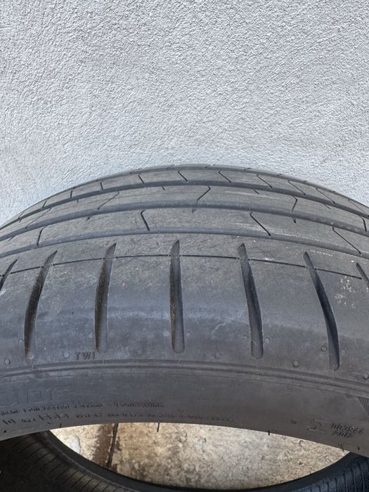 Anvelopa Pirelli P Zero vara an 2023  225 40 r19