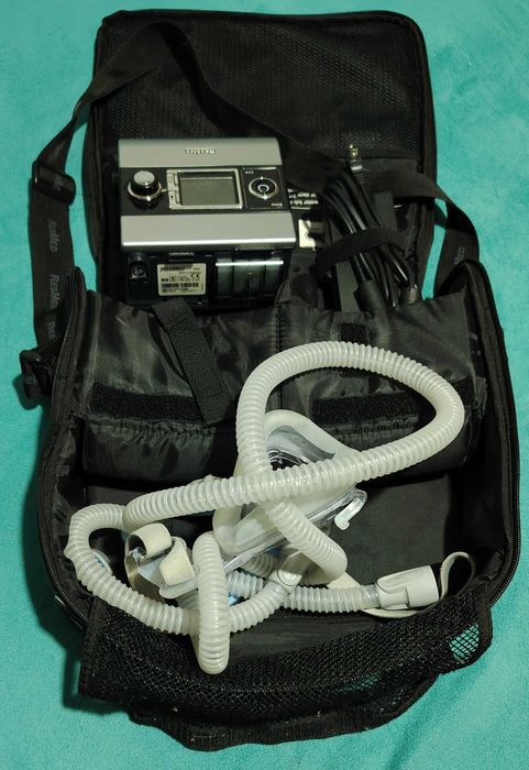 Dispozitiv de presiune pozitiva a cailor aeriene RESMED S9 (antiApnee)