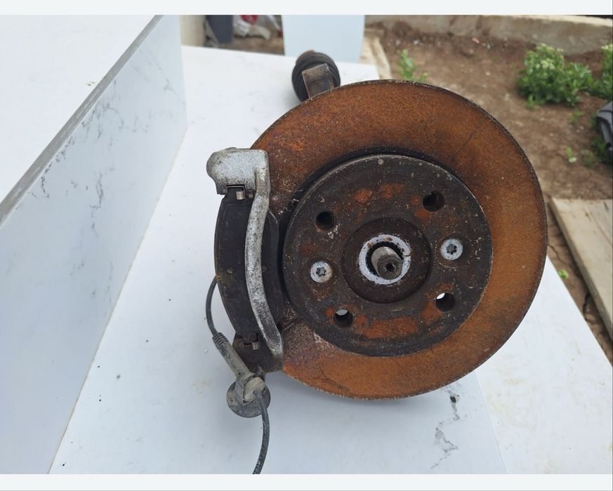 Tampoane motor/Fuzeta/Planetara/Disc/Placute Dacia Spring se vinde complet