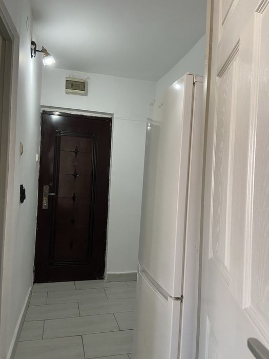Închiriez garsonieră Targu-Jiu zona centrala direct propietar