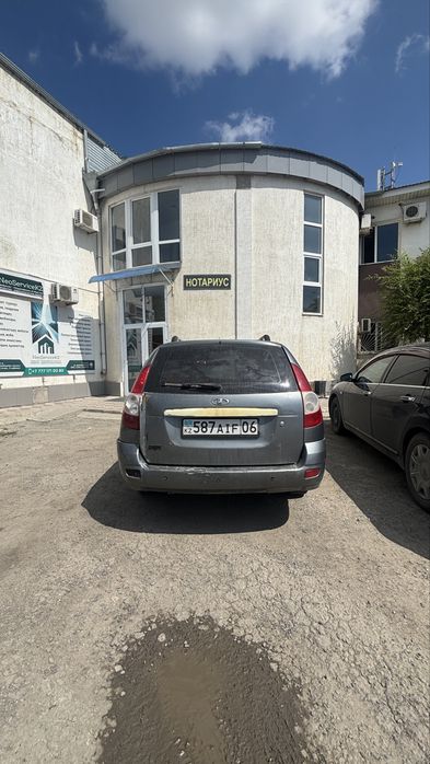 Продам приора универсал