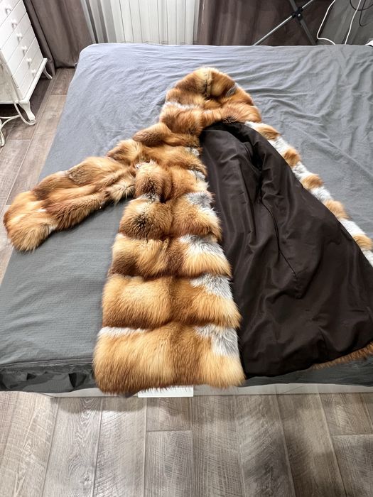 Шуба лисья натуральная