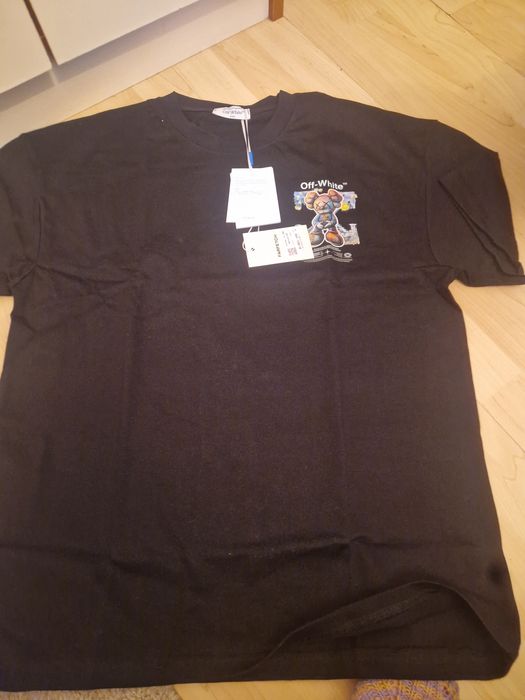 Тениски  гучи чисто нови