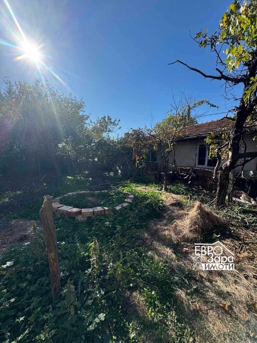 Продава се Къща в с. Змейово, Област Стара Загора - 200 кв.м за 250 €/кв.м - Снимка #1