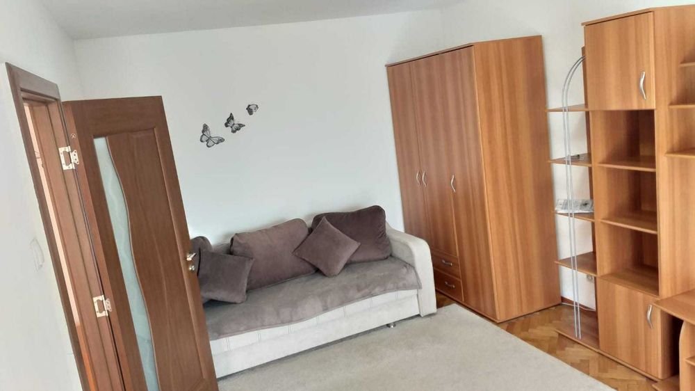 Proprietar inchiriez garsoniera zona Spitalul Judetean pe Calea Bucuresti - Brasov