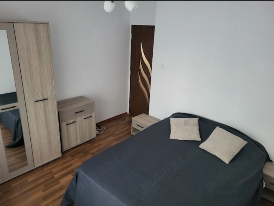Închiriez apartament cu 2 camere