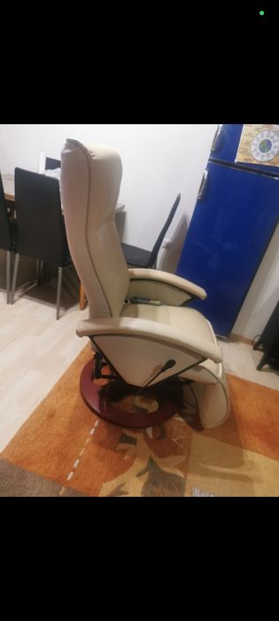 Fotoliu masaj cu încălzire