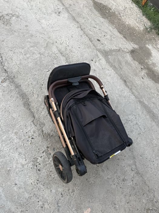 коляска в хорошем состоянии