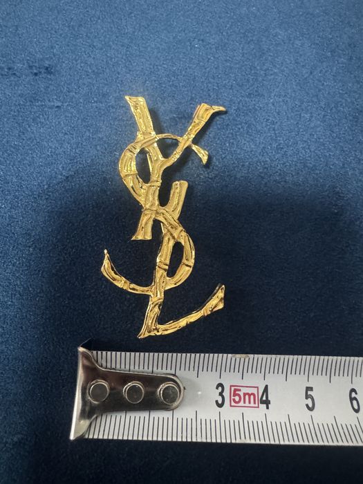 Brosa aurie inspiratie YSL mare, potrivita pentru palton