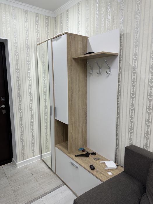 прихожка или шкаф