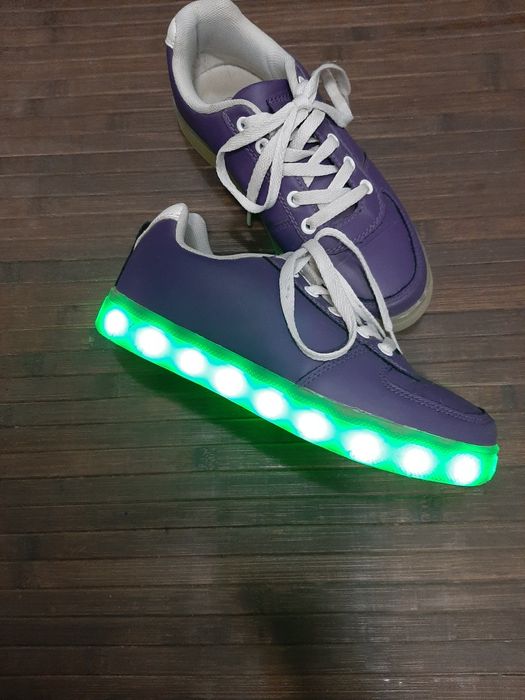 Adidasi copii KIDZ Alive cu luminițe