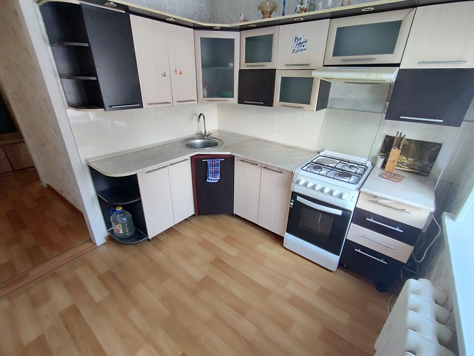 Продается 2-комн (2-26, 2 эт)