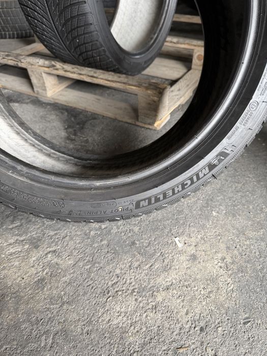 2 anvelope iarna 275/35/19 Michelin app noi DOT 2025