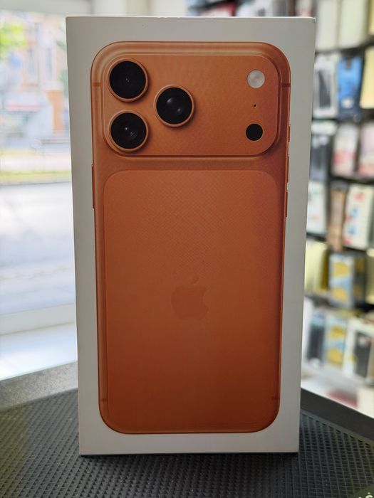 Apple iPhone 17 Pro Max Cosmic Orange 512GB ЧистоНов 2г Гаранция