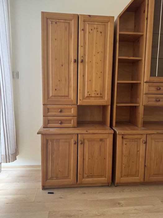 Модулна секция от масивно дърво – 150 €