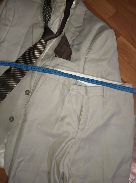 Костюм мужской 10000тг.