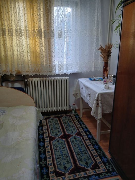 Închiriez cameră