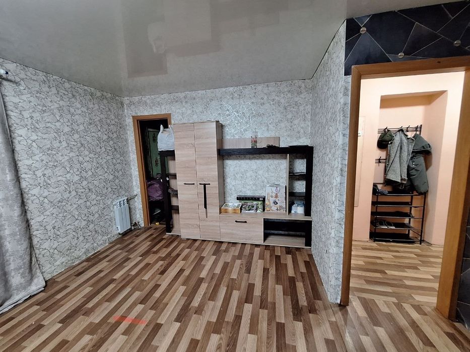 Продам или обменяю 1,5 комнатную квартиру в центре города
