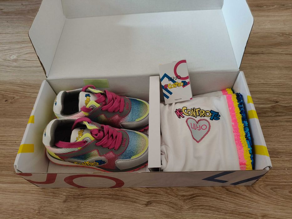 Комплект Liu jo маратонки #33 и анцуг 8г- нови