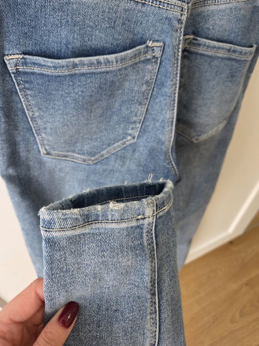 Blugi skinny cu talie joasă