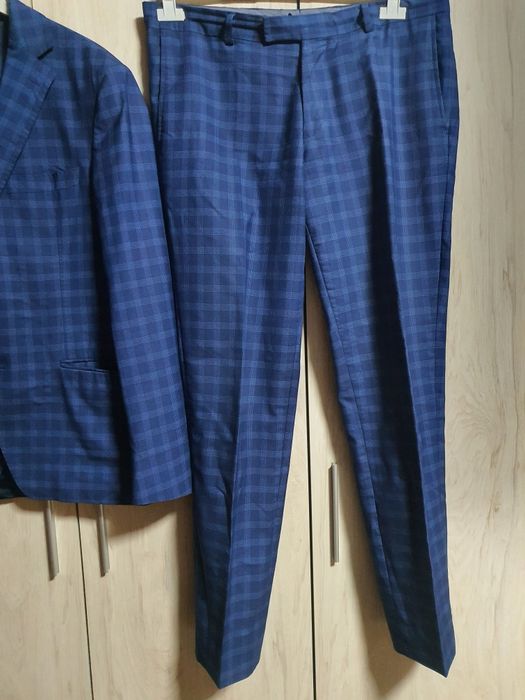 Нов мъжки костюм на TEODOR