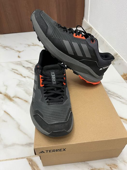 Vand adidași TERREX