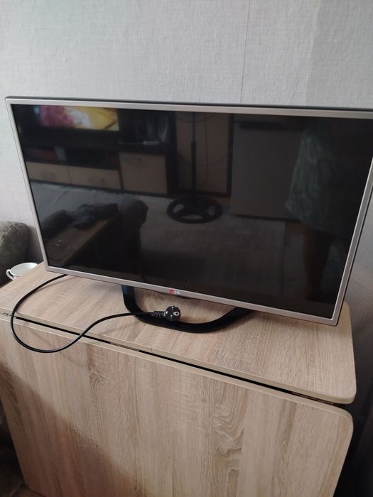 Продам Телевизор LG