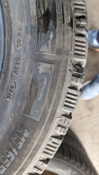 215 65 16 C Michelin 4  anvelope iarna