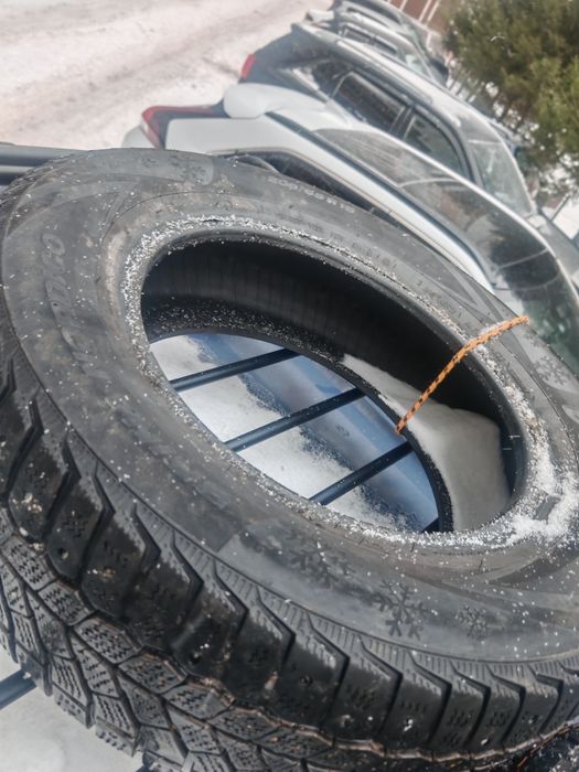 Продам покрышку R15