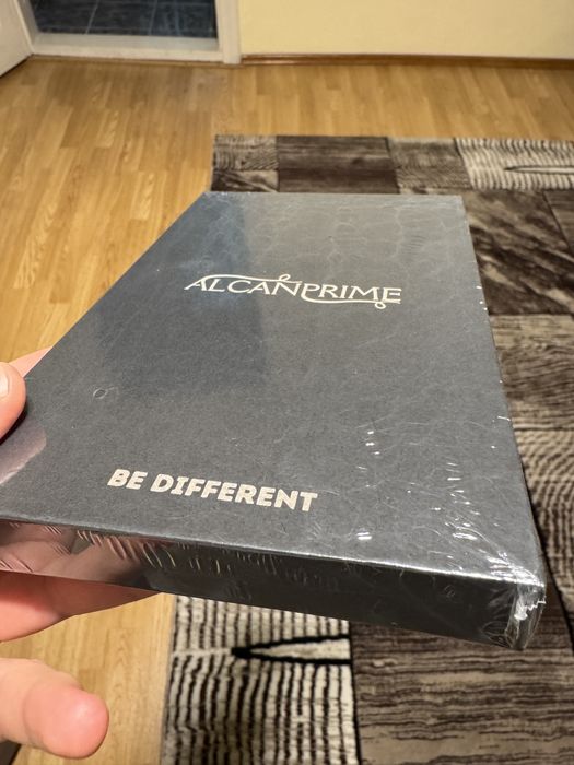 Huse iphone 14 si 15, Pro si ProMax din piele Alcantara, MagSafe