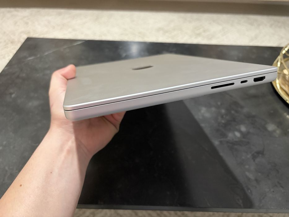 Macbook Pro 14" NOU M2 Pro /16Gb ram/512Gb SSD (56 cicluri)