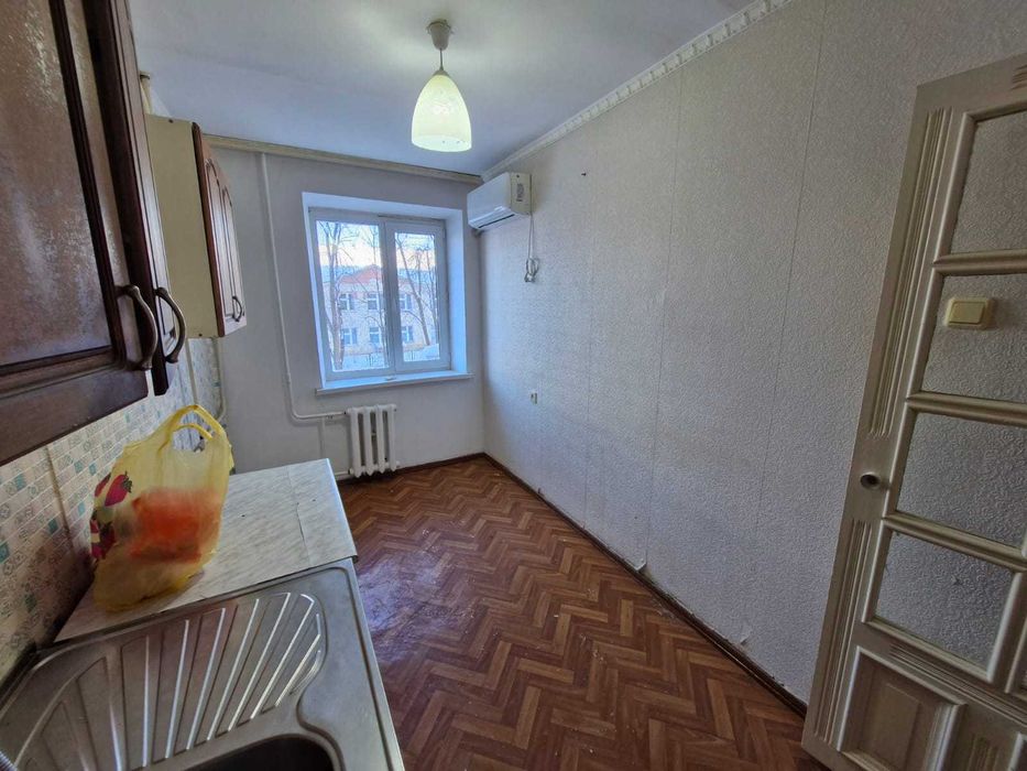 3-комнатная квартира 6мкрн