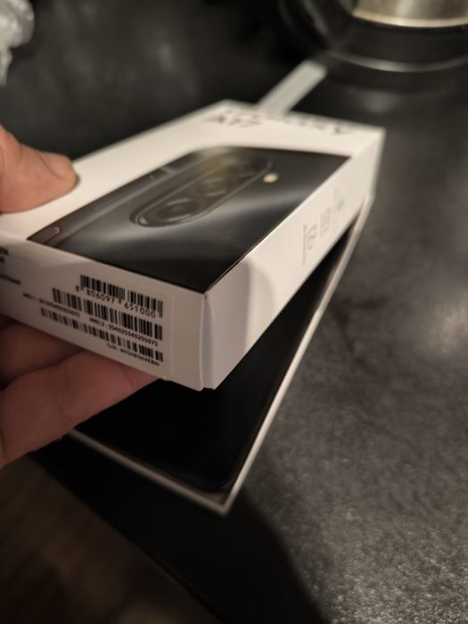 Samsung A17 Чисто нов