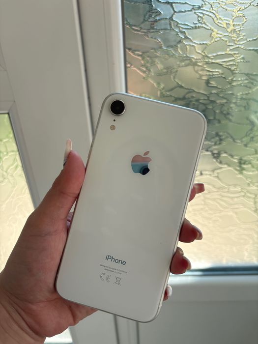 IPhone XR запазен