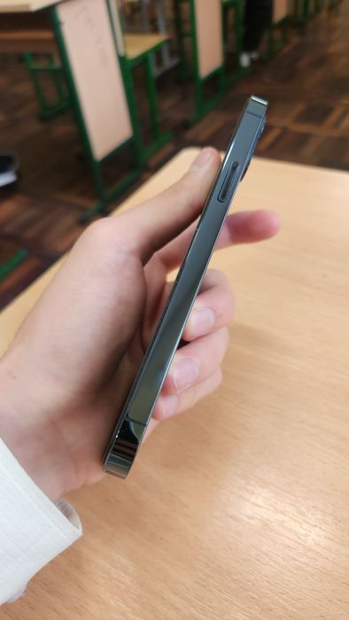 Iphone 12 pro 128/71%