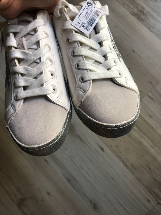 Бели кецове на Next нови