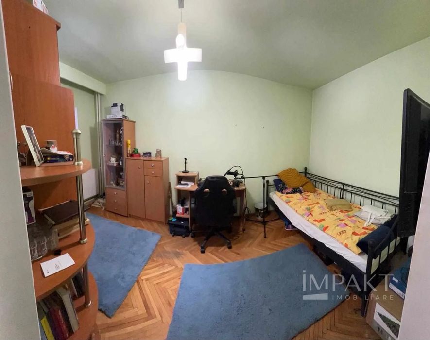 Apartament 4 camere , Calea Floresti ( persoana fizica)