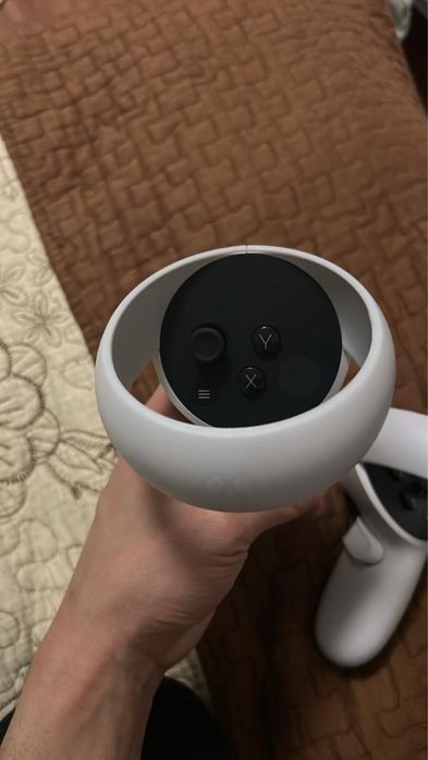 продам VR meta quest 2