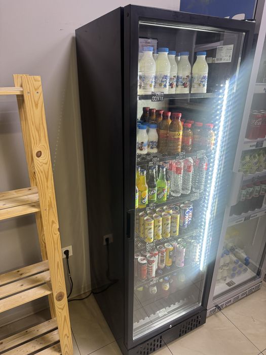 Хладилна витрина