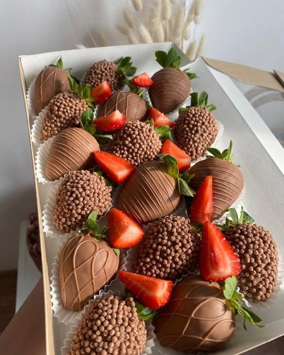 Клубника шоколаде свежая