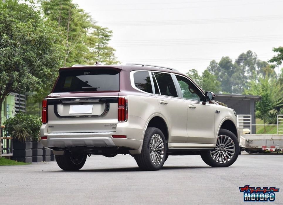 Tank 500 Zeekr Li L9