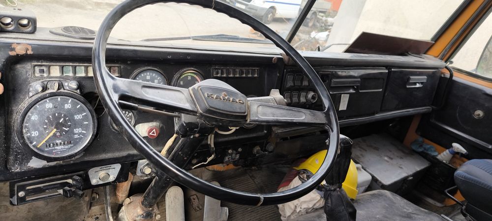 Камион Камаз 55111