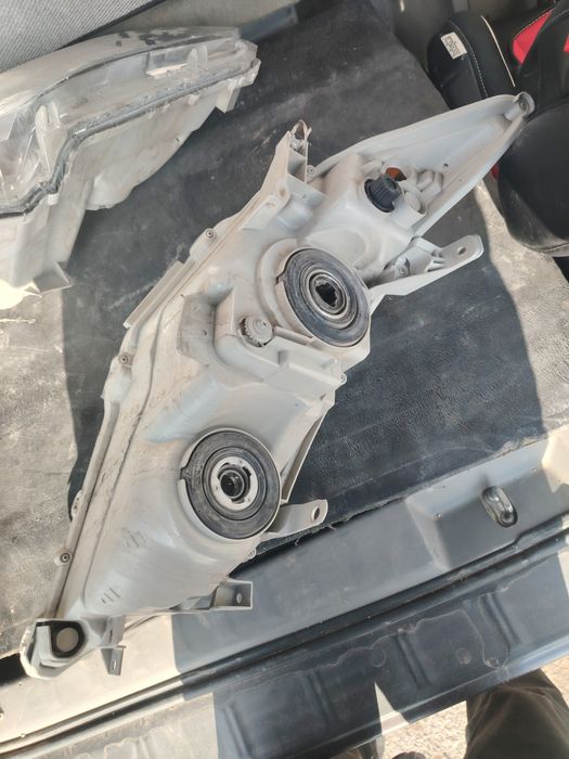 Передние фары для камри