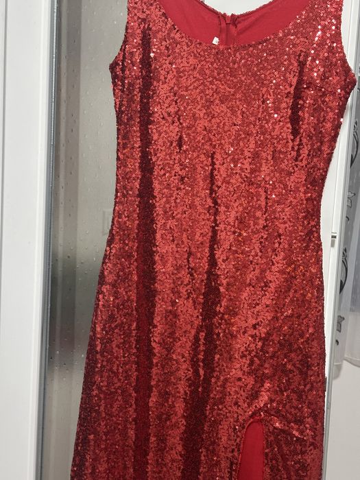 Rochie eleganta cu paiete