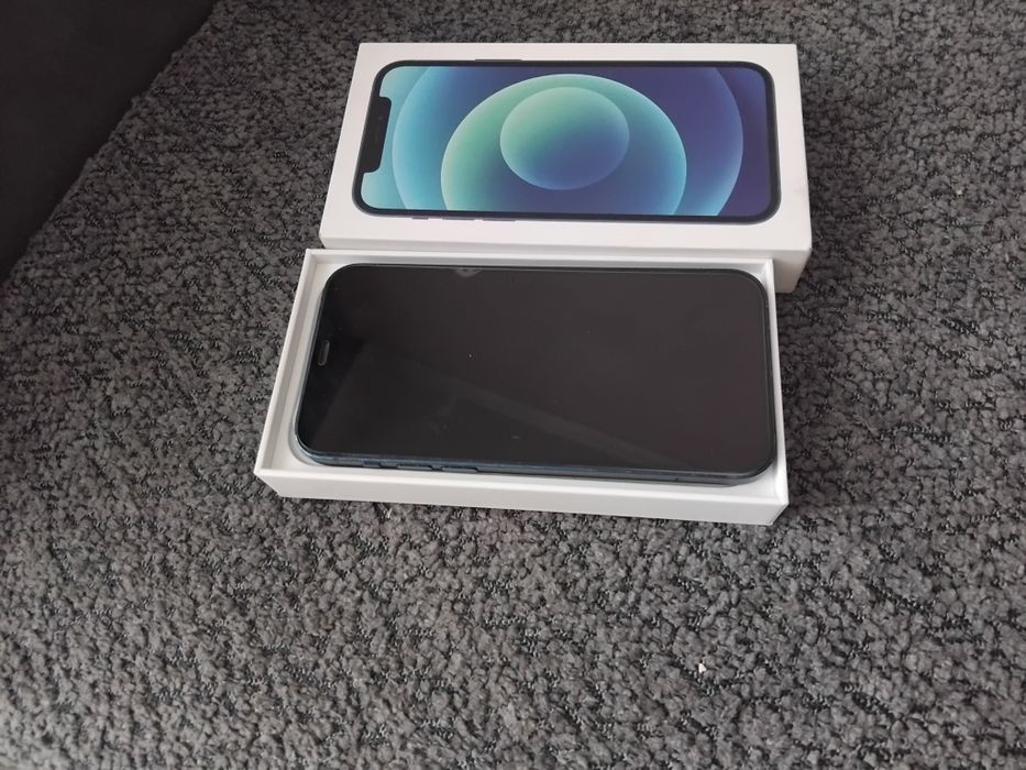 Айфон 12,128гиг,
