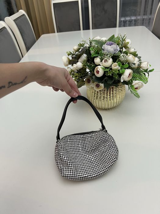 Сумка вечерняя в стразах