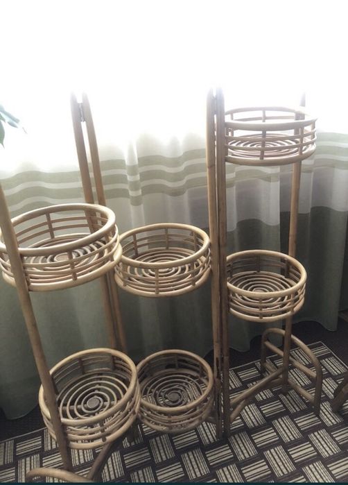 Подставка для цветов из ротанга