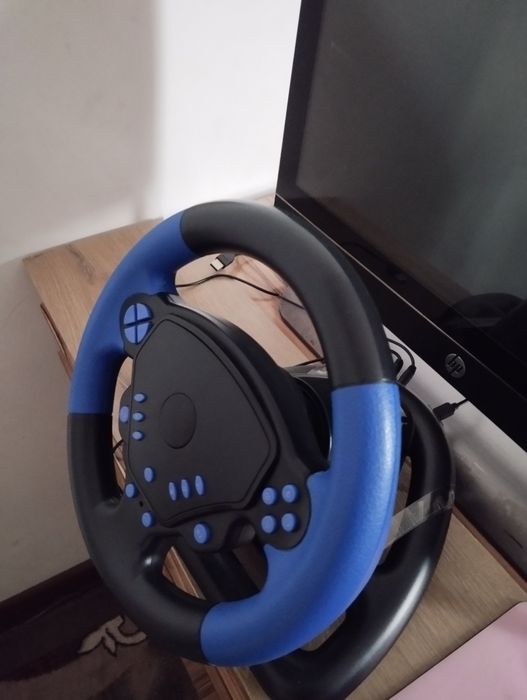 Руль игровой  на компьютер