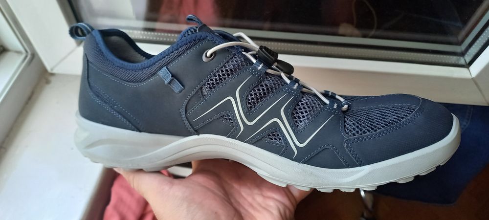 Pantofi ECCO  45 noi 130 ron